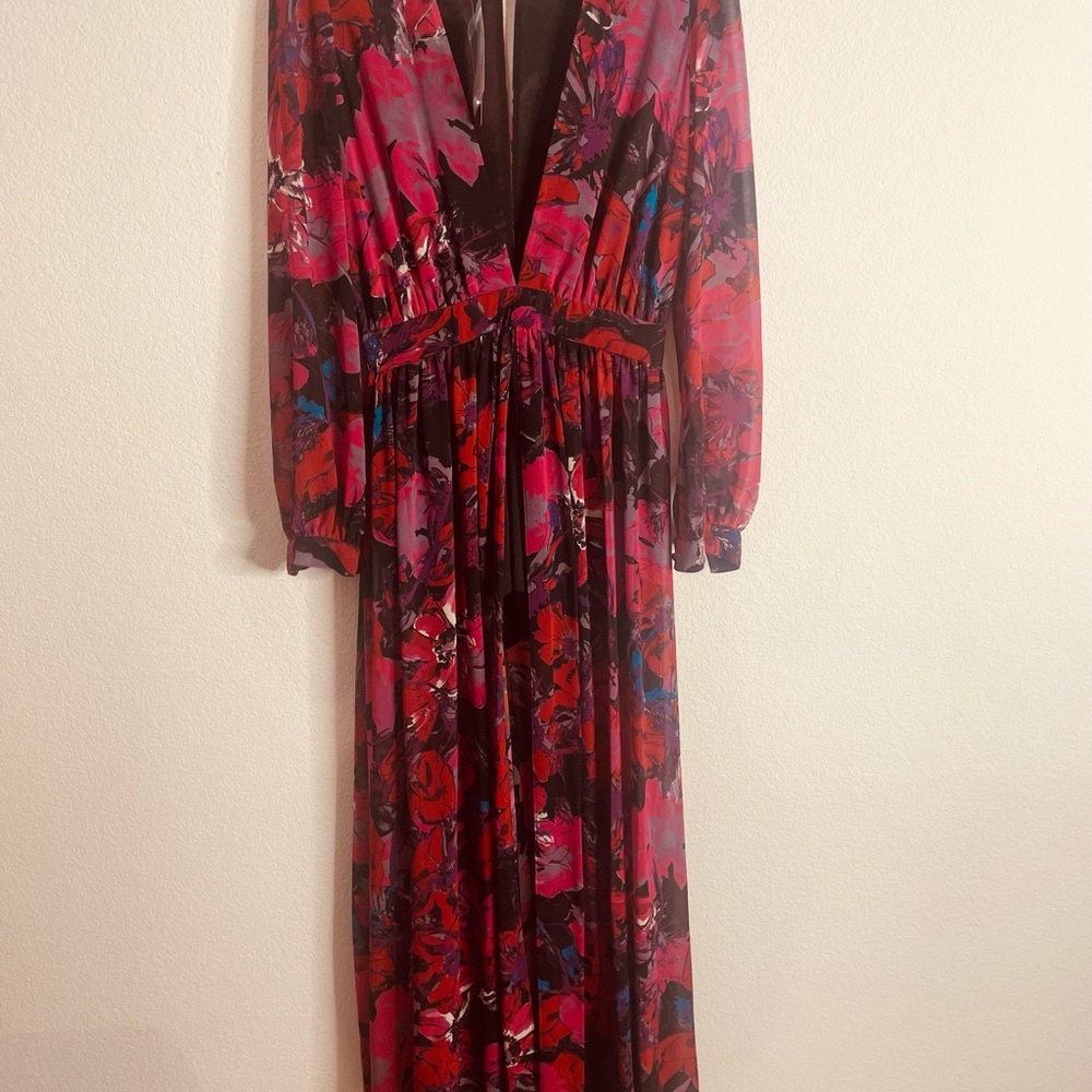 bebe Vibrant Floral Long Sleeve Dress